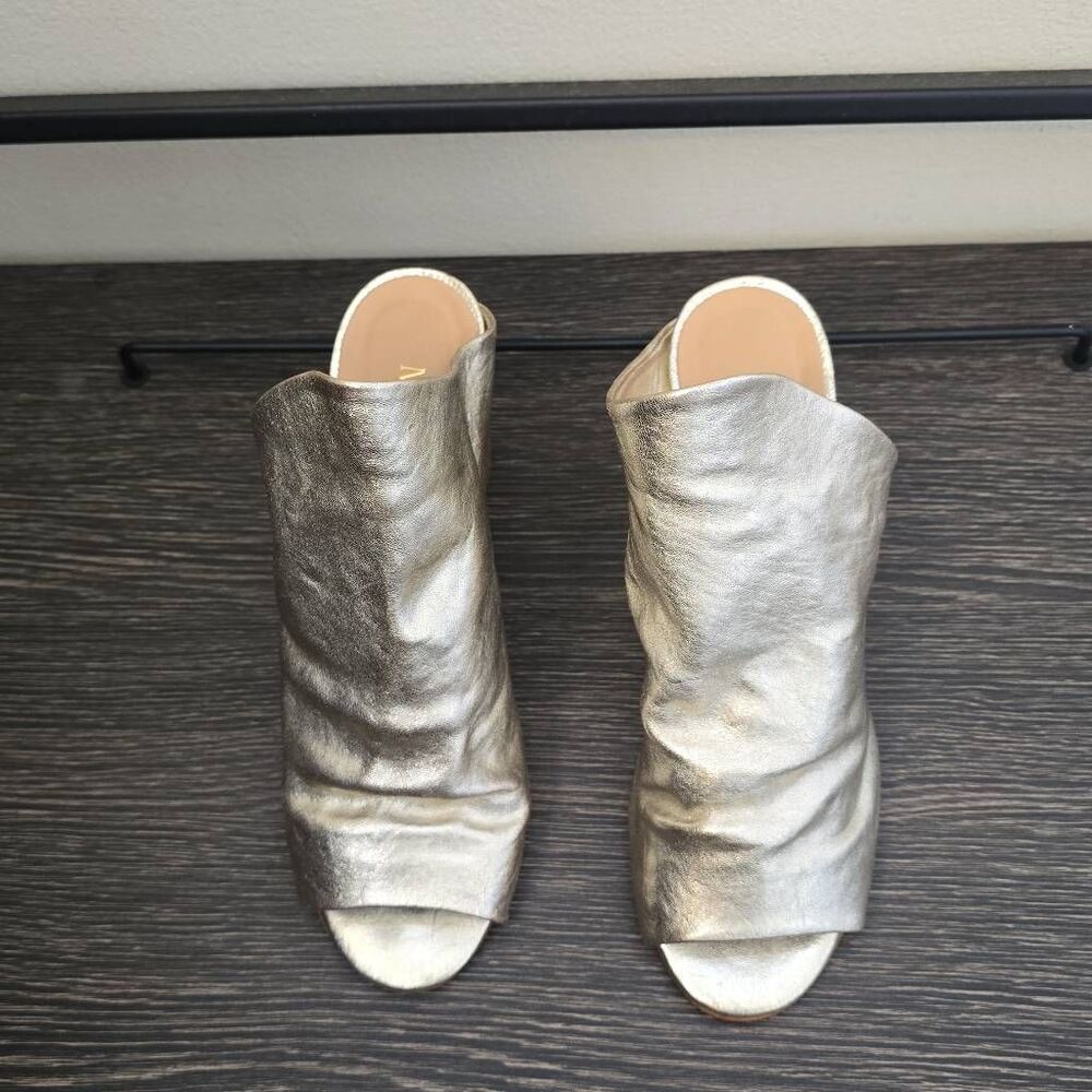MARCO RICCI Open Toe High Vamp  Metallic Gold Mule, EUC, Worn Twice, Sz. 8.5